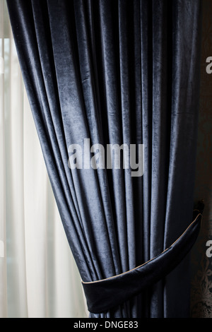 Girato a colori di una tenda di lusso in una casa Foto Stock