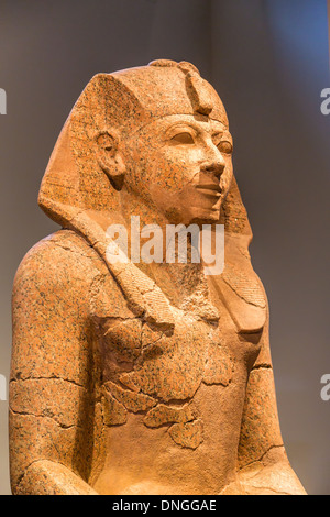 Alte Pharao statua aus dem alten Ägypten Foto Stock