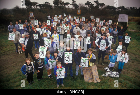 Gli attivisti locali, dire no ad olio, la perforazione a Norths sede vicino a Hastings East Sussex degli anni ottanta NEL REGNO UNITO. HOMER SYKES Foto Stock