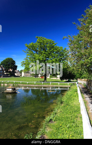 Estate vista sul villaggio Barrowden, Rutland County, England, Regno Unito Foto Stock