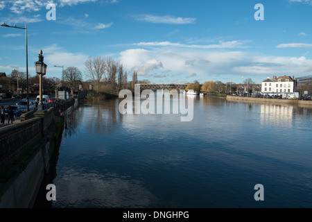 Fiume Severn burst le sue banche Foto Stock