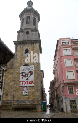 Il basco slogan in Euskara sulla parete Pais Vasco Paesi baschi Spagna Europa Foto Stock