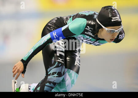 Nana Takagi (JPN), dicembre 27, 2013 - pattinaggio di velocità : Giappone Team olimpico prove per Sochi, Donna 1500 m a M-onda in Nagano, Giappone. (Foto di Yusuke Nakanishi/AFLO SPORT) Foto Stock