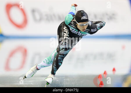 Nana Takagi (JPN), dicembre 27, 2013 - pattinaggio di velocità : Giappone Team olimpico prove per Sochi, Donna 1500 m a M-onda in Nagano, Giappone. (Foto di Yusuke Nakanishi/AFLO SPORT) Foto Stock