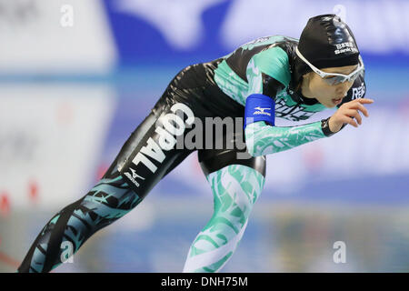 Nana Takagi (JPN), dicembre 27, 2013 - pattinaggio di velocità : Giappone Team olimpico prove per Sochi, Donna 1500 m a M-onda in Nagano, Giappone. (Foto di Yusuke Nakanishi/AFLO SPORT) Foto Stock