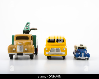 Meccano / Dublo Dinky pressofusa di vetture. Carrello di recupero / Bedford Van / Austin Taxi Foto Stock