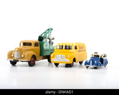 Meccano / Dublo Dinky pressofusa di vetture. Carrello di recupero / Bedford Van / Austin Taxi Foto Stock