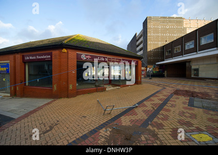 Newport centro città di Newport South Wales prima fu demolita per far posto a un nuovo centro commerciale frati a piedi. Foto Stock