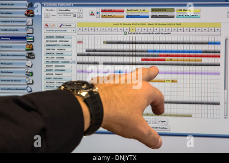 COMPUTER la pianificazione del personale antincendio dovere ore, SOFTWARE SYSTEL, VIGILI DEL FUOCO E SERVIZI DI EMERGENZA NEUFCHATEL-en-Bray, SEINE-MARITIME (76), Francia Foto Stock