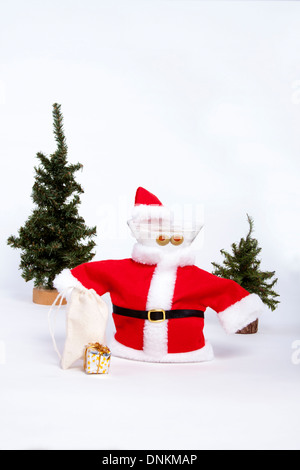 Santa Claus coppetta Martini con olive Foto Stock