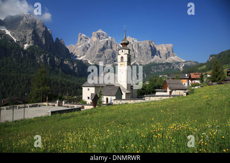 Le Dolomiti, Sella gruppo montuoso, in Italia, in provincia di Bolzano, Colfosco, patrimonio mondiale dell UNESCO Foto Stock