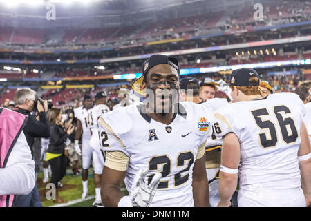 Glendale, Arizona, Stati Uniti. Il 2 gennaio, 2014. Gennaio 1, 2014; UCF Cavalieri defensive back Jared Henry (22) dopo il Tostitos Fiesta Bowl NCAA Football gioco tra l'Università della Florida centrale dei Cavalieri e il Baylor Bears presso la University of Phoenix Stadium di Glendale, AZ. UCF sconfitto Baylor 52-42. Credito: csm/Alamy Live News Foto Stock
