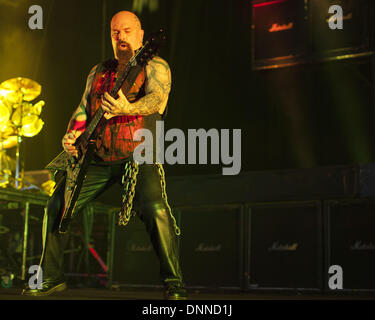 Tinley Park, Illinois, Stati Uniti d'America. 21 Luglio, 2012. Il chitarrista KERRY KING degli Slayer esegue a 2012 Mayhem Festival di Tinley Park, Illinois © Daniel DeSlover/ZUMAPRESS.com/Alamy Live News Foto Stock