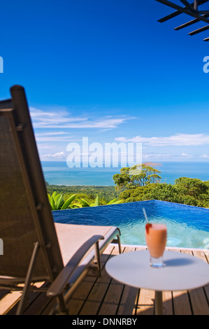 Piscina a Rancho Pacifico, Costa Rica Foto Stock