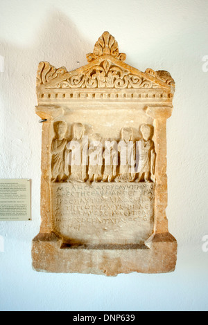 Grecia DODECANNESO, Kastellorizo, isola-museo in una ex moschea ottomana, romana stele sepolcrale, Foto Stock