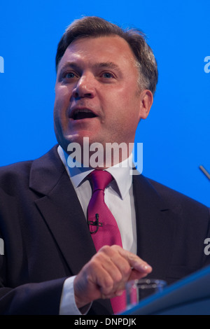 Ed Balls-Shadow Cancelliere dello Scacchiere manodopera MP per Morley e Outwood parlando in occasione del congresso del partito laburista la Foto Stock