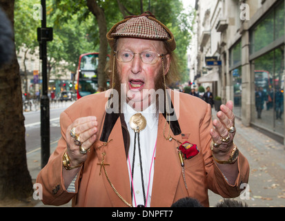 Racing pundit John McCririck Ex Channel Four Television Foto Stock