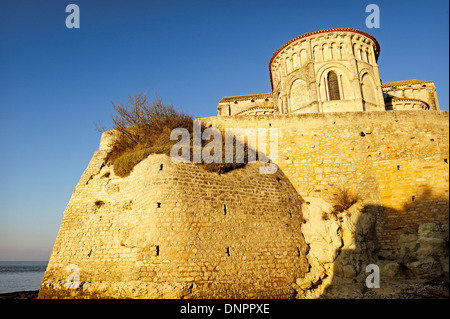 Chiesa Sainte-Radegonde in Talmont sur Gironde in Charente-Maritime, Francia Foto Stock