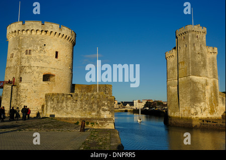 Le torri di La Rochelle Charente Maritime, parte sud-ovest della Francia Foto Stock