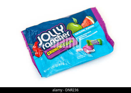 Pacchetto di Jolly Rancher dolci o caramelle isolato su un bianco di sfondo per studio. Foto Stock