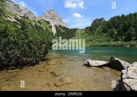 Lago di Bordaglia nelle Alpi Giulie. Forni Avoltri. Friuli Venezia Giulia. Alpi Italiane. Europa. Foto Stock