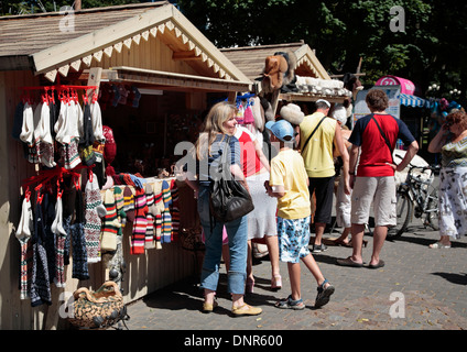 Pressione di stallo di souvenir in Majori, Jurmala, Mar Baltico, Riga, Lettonia Foto Stock