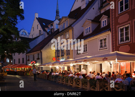 Ristoranti a Livu Laukums quadrato (Livenplatz), Riga, Lettonia Foto Stock