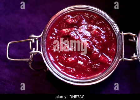 Appena sfornati damson composta / jam Foto Stock