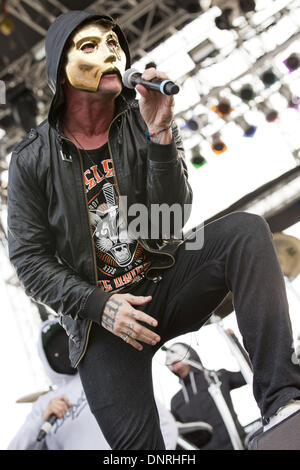 Oshkosh, Wisconsin, Stati Uniti d'America. 14 Luglio, 2012. DANNY MURILLO di Hollywood Undead esegue a 2012 Rock USA di Oshkosh, Wisconsin © Daniel DeSlover/ZUMAPRESS.com/Alamy Live News Foto Stock