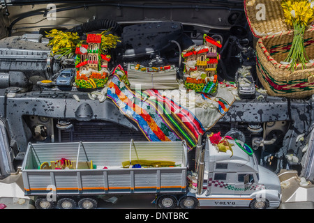 La benedizione delle automobili in Copacabana, Bolivia. Foto Stock