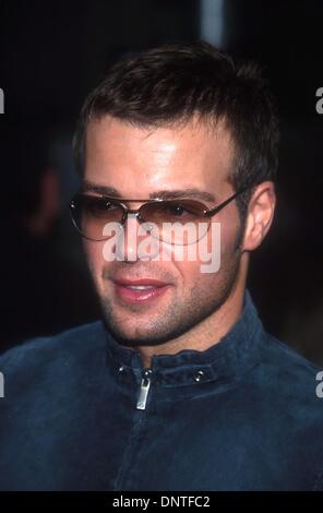 20 dicembre 2001 - K23578TR: 12/6/01.''THE ROYAL TENENBAUMS'' premiere del film al El Capitan theater a Hollywood, CA..Joey Lawrence. TOM RODRIGUEZ/ 2001(Credit Immagine: © Globo foto/ZUMAPRESS.com) Foto Stock