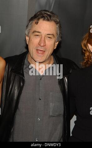 Mar 11, 2002 - K24373AG:SHOWTIME PREMIERE MONDIALE.Grauman's Chinese Theater, Hollywood, CA 03/11/2002. ROBERT De Niro . AMY GRAVES/ 2002.(D)(Immagine di credito: © Globo foto/ZUMAPRESS.com) Foto Stock