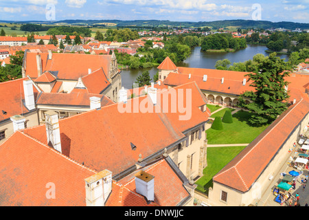 Telc, vista sulla città vecchia (un sito patrimonio mondiale dell'UNESCO), Repubblica Ceca Foto Stock