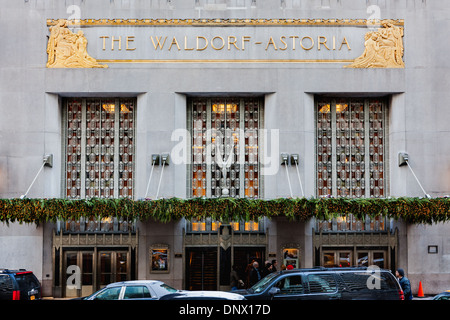 Waldorf-Astoria Hotel voce ha art deco motivi, New York City. Foto Stock