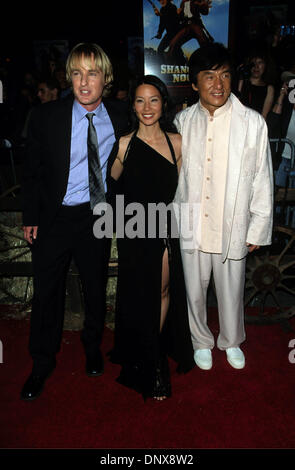 23 maggio 2000 - Hollywood, California, Stati Uniti - K18904FB.Owen Wilson, Lucy Liu, & Jackie Chan.''Shanghai Mezzogiorno'' Premiere.Mann Chinese Theater, L.A., CA. 05/23/2000(Credit Immagine: © Fitzroy Barrett/Globe foto/ZUMAPRESS.com) Foto Stock