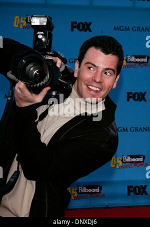 Dicembre 6, 2005; Las Vegas, Nevada, USA; il Cantante il cavaliere del Giordano al 2005 Billboard Music Awards a MGM Grand Garden Arena. Credito: Foto di Lisa O'Connor/ZUMA premere. (©) Copyright 2005 by Lisa O'Connor Foto Stock