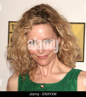 Jan 09, 2006; Los Angeles, CA, Stati Uniti d'America; attrice LESLIE MANN alla undicesima edizione critica' Choice Awards tenutosi presso la Santa Monica Civic Auditorium di credito obbligatorio: Foto di Paul Fenton/KPA/ZUMA premere. (?) Copyright 2006 by Paolo Fenton Foto Stock