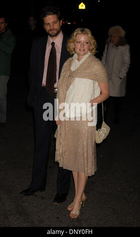 Jan 10, 2006; New York, NY, STATI UNITI D'AMERICA; Tod Williams con Gretchen mol al 2005 National Board of Review Awards-Arrivals. Credito: Foto di Dan Herrick/KPA/ZUMA premere. (©) Copyright 2006 by Dan Herrick Foto Stock