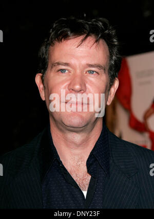 Jan 12, 2006; Hollywood, California, Stati Uniti d'America; l'attore Timothy Hutton presso l' ultima vacanza' Los Angeles Premiere detenute presso il Dome Glossari Affini. Credito: Foto di Lisa O'Connor/ZUMA premere. (©) Copyright 2006 by Lisa O'Connor Foto Stock