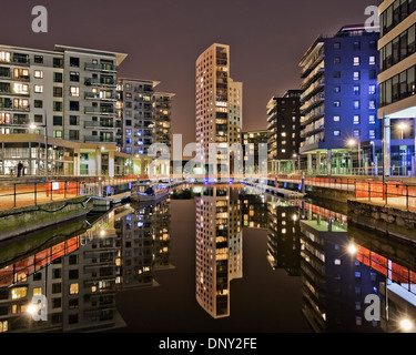 Clarence Dock Leeds di notte Foto Stock