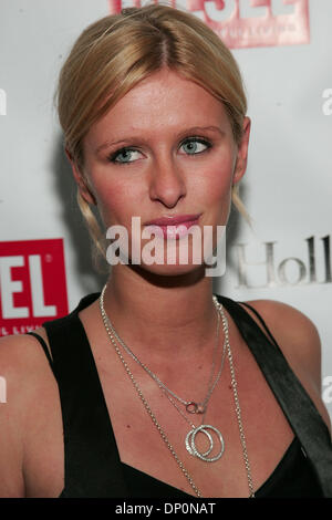 Mar 30, 2006; Los Angeles, CA, Stati Uniti d'America; Nicky Hilton durante gli arrivi ai giovani Hollywood Awards per il conto alla rovescia parte ha presentato a gasolio e Hollywood rivista Life tenutosi a Liberace's Penthouse a Los Angeles, CA. Credito: foto di Jerome Ware/ZUMA premere. (©) Copyright 2006 da Girolamo Ware Foto Stock