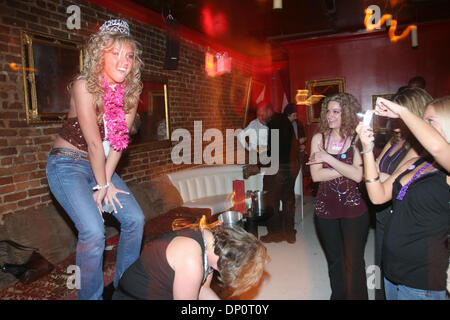 Apr 01, 2006; New York, NY, STATI UNITI D'AMERICA; Boudoir bar e nightclub di Chelsea. Credito: Foto di Aviv piccole/ZUMA premere. (©) Copyright 2006 by Aviv piccola Foto Stock