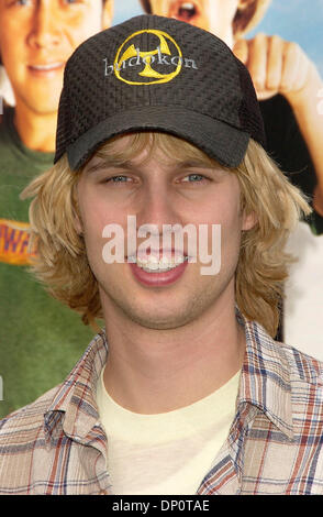 Aprile 2, 2006; Westwood, CA, Stati Uniti d'America; attore Jon Heder alla premiere di 'L' Benchwarmers al Mann Village Theatre. Credito: Foto da Vaughn Youtz. (©) Copyright 2006 da Vaughn Youtz. Foto Stock