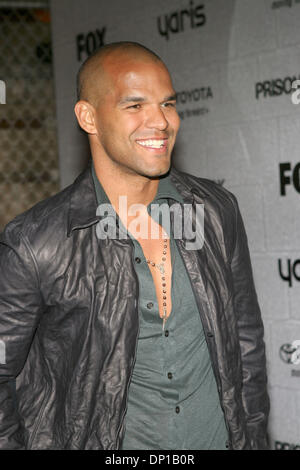 Apr 27, 2006; Century City, CA, Stati Uniti d'America; attore AMAURY NOLASCO arriva alla fine della stagione di festa di screening per la FOX hit show televisivo "Prison Break". Credito: Foto di Marianna giorno Massey/ZUMA premere. (©) Copyright 2006 by Marianna giorno Massey Foto Stock