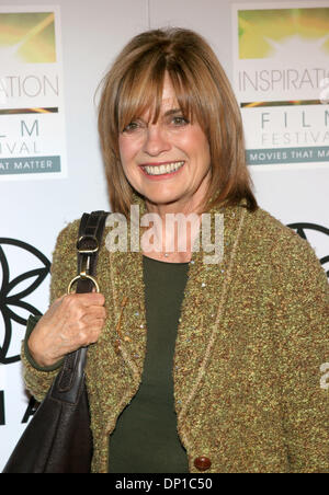 Apr 28, 2006; Santa Monica, CA, Stati Uniti d'America; attrice LINDA GRAY arriva alla speciale proiezione del film "Pacifico Warrior' durante il Los Angeles lo stile di vita di salute e sostenibilità Inspirational Film Festival. Credito: Foto di Marianna giorno Massey/ZUMA premere. (©) Copyright 2006 by Marianna giorno Massey Foto Stock