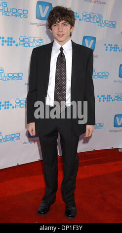 Apr 30, 2006; Los Angeles, CA, Stati Uniti d'America; attore CARTER JENKINS alla ottava edizione del giovane Hollywood Awards tenutosi presso la scatola musicale alla fonda Teatro. Credito: Foto di Paul Fenton/ZUMA KPA.. (©) Copyright 2006 by Paolo Fenton Foto Stock