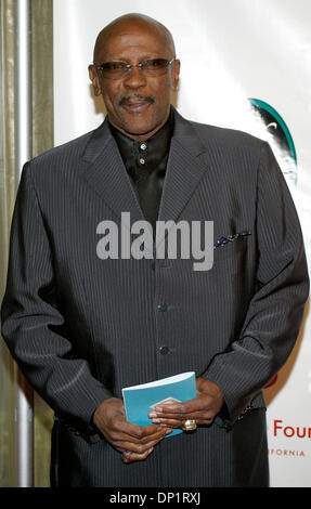 Maggio 07, 2006; Beverly Hills, CA, Stati Uniti d'America; LOU GOSSETT JR. a livello nazionale Rene Foundation la ventisettesima edizione del dono della vita Gala 2006 in Beverly Hills, CA, il 7 maggio 2006. Credito: Foto di J.P. Yim/ZUMA premere. (©) Copyright 2006 DA J. P. Yim Foto Stock