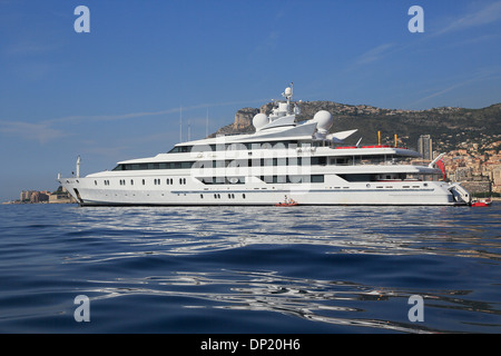 Motor Yacht, Imperatrice Indiano, costruito da Oceanco, all'ancoraggio, Monaco Foto Stock