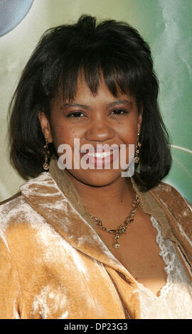 Maggio 16, 2006; New York, NY, STATI UNITI D'AMERICA; attrice CHANDRA WILSON presso gli arrivi per la ABC 2006-2007 Primetime Upfront tenutosi presso il Lincoln Center. Credito: Foto di Nancy Kaszerman/ZUMA premere. (©) Copyright 2006 by Nancy Kaszerman Foto Stock