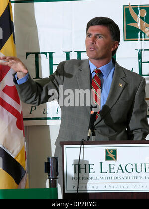 Maggio 26, 2006; Baltimore, MD, Stati Uniti d'America; Maryland il governatore dello Stato ROBERT EHRLICH JR. Parla al campionato per le persone con disabilità che ha recentemente rinnovato il suo edificio su Cold Spring Lane. Credito: foto di James Berglie/ZUMA premere. (©) Copyright 2006 da James Berglie Foto Stock
